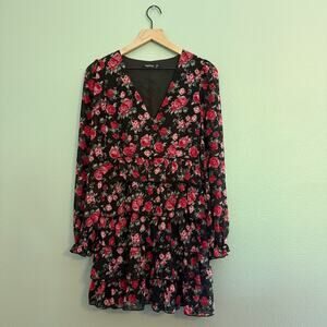 boohoo floral long sleeve v-neck ruffle mini dress size 4